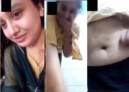 Beautiful Sexy Bhabi Showing Lover