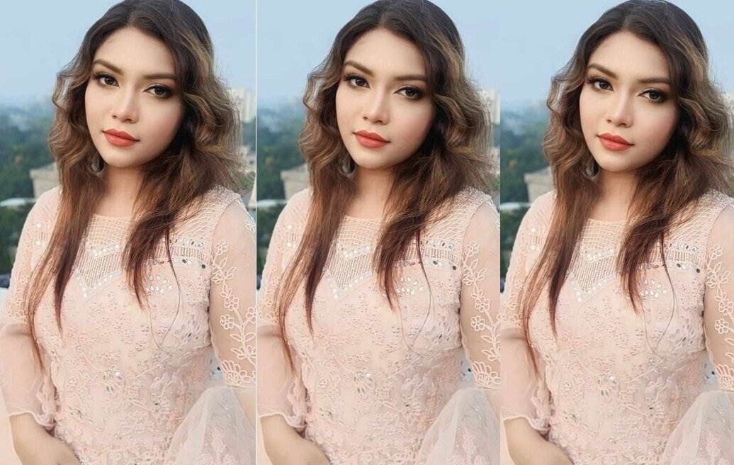 Big Boobs Bengali Girl Showing