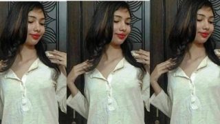 Cute Aunty Girl Showing Fingering Her Pussy