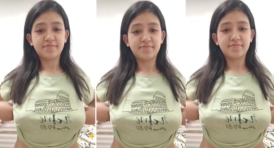 Desi Cute Babe Boobs Showing