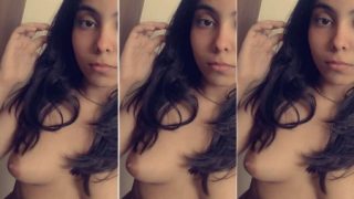 Desi Sexy Girl Showing