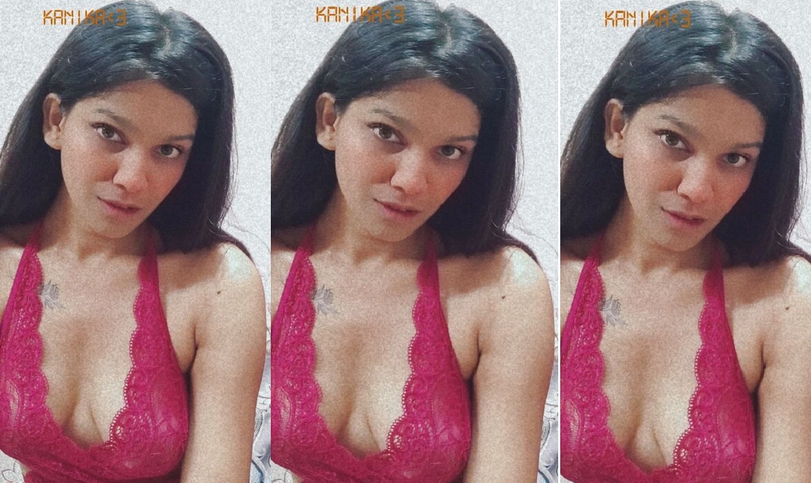 Sexy Slim Horny Indian Girl Fingering