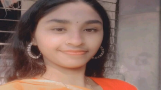 Bangladeshi Young Girl Showing Masturbating – 3 Video’s