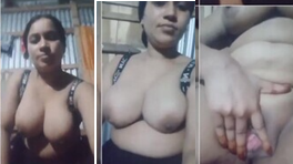 Big Boobs Village Bhabhi Showing