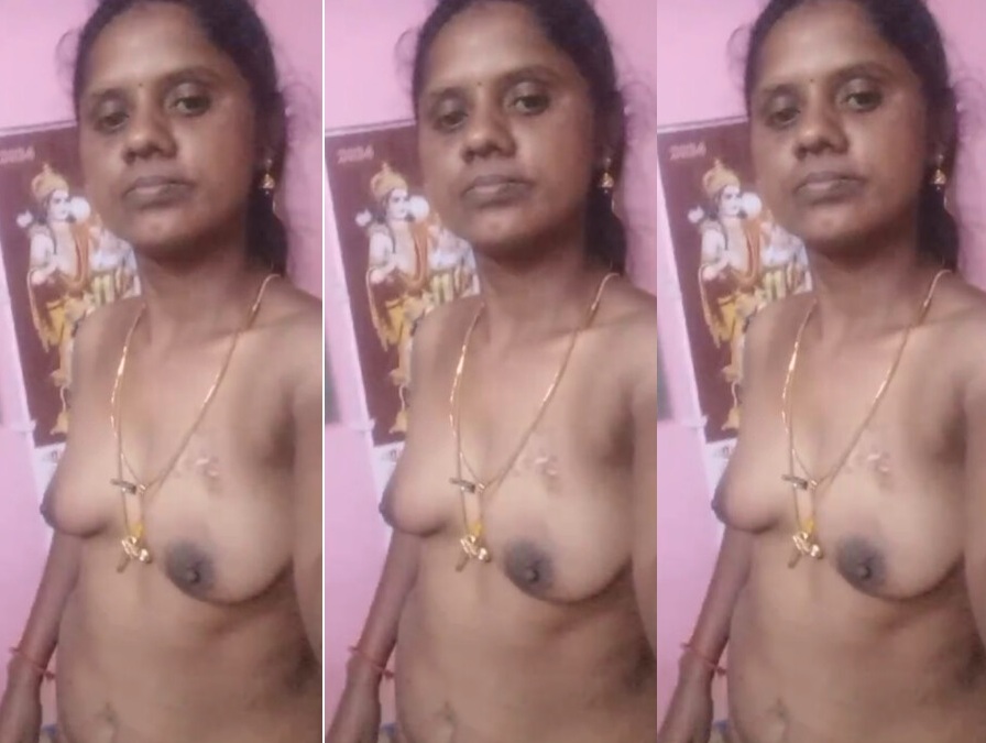 Cheater Tamil Wife Showing For Lover – 4 Video’s