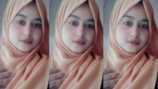 Chubby Girlfriend Showing Fingering On Video Call