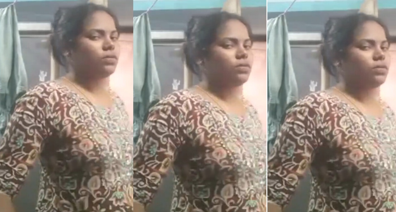 Newly Married Tamil Wife Showing – 5 Clip’s