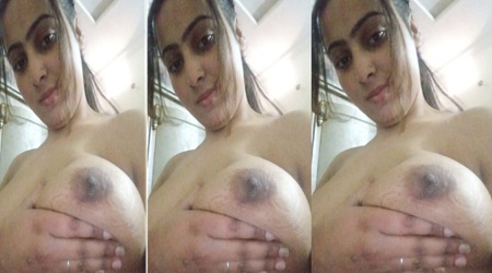 Sexy Pakistani Multan Big Ass Busty Bhabhi Fingering Hard In Bathroom