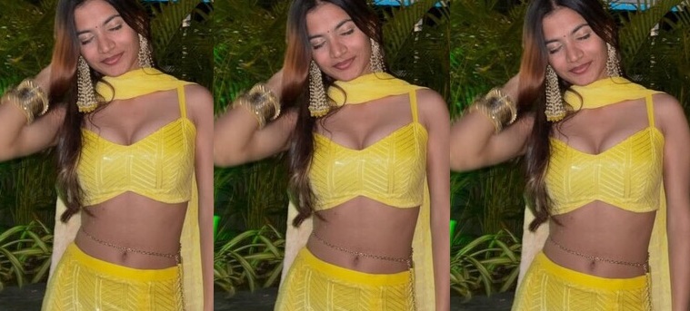 Slim Indian Girl Fucking With Boyfriend