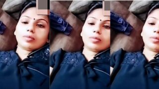 Village Bhabhi Showing Her Boobs Pussy On Video Call