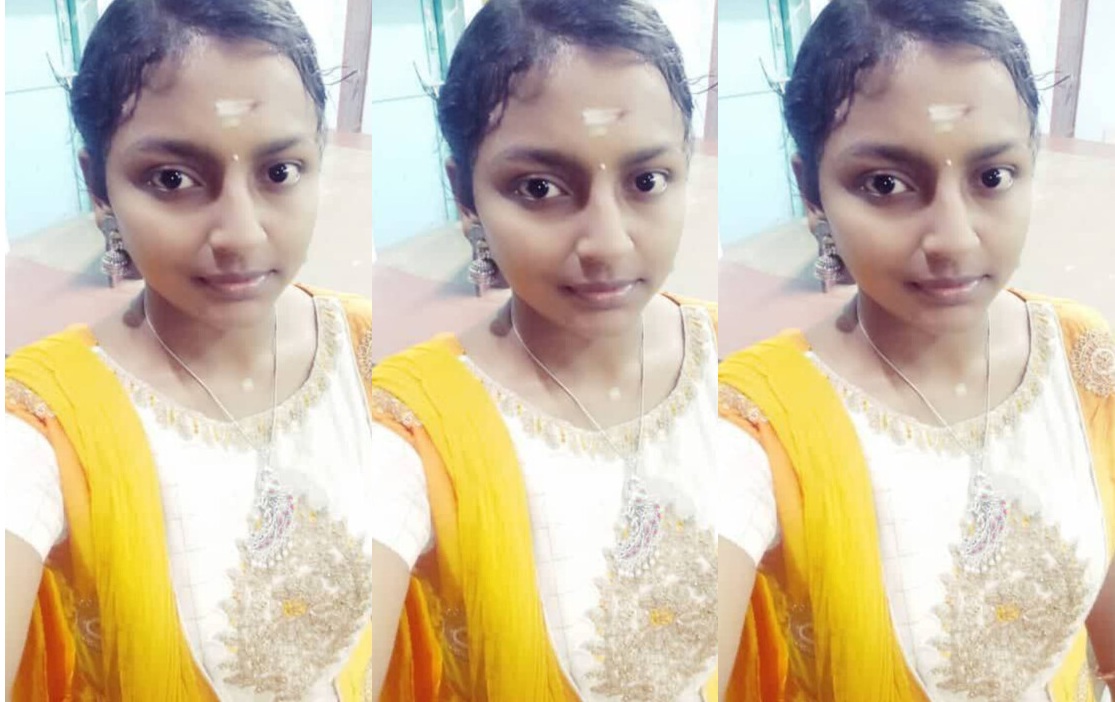 Young Tamil Aunty Giving Blowjob Fingering On Video Call