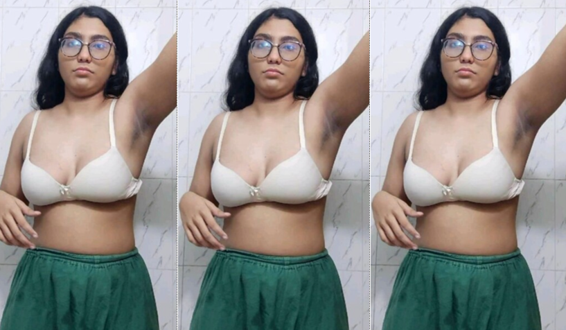 Bangladeshi Busty Gf Captured Nude On Videocall Old+new