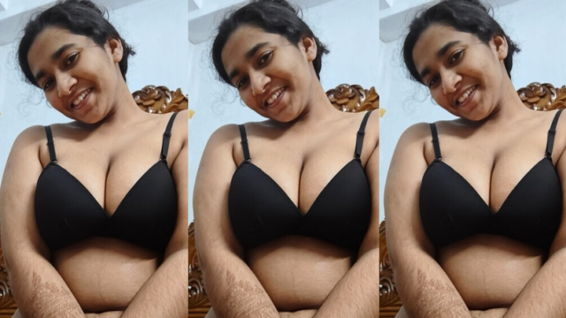 Bengali Horny Girl Showing Asshole Masturbating With Carrot