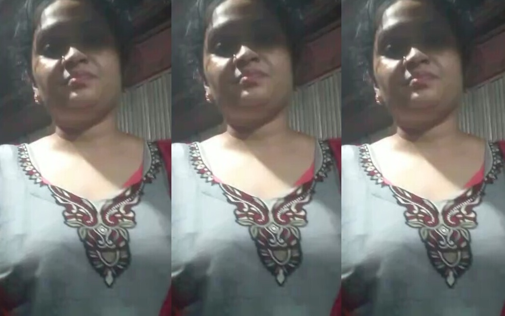 Bengali Horny Village Milf Showing Masturbating