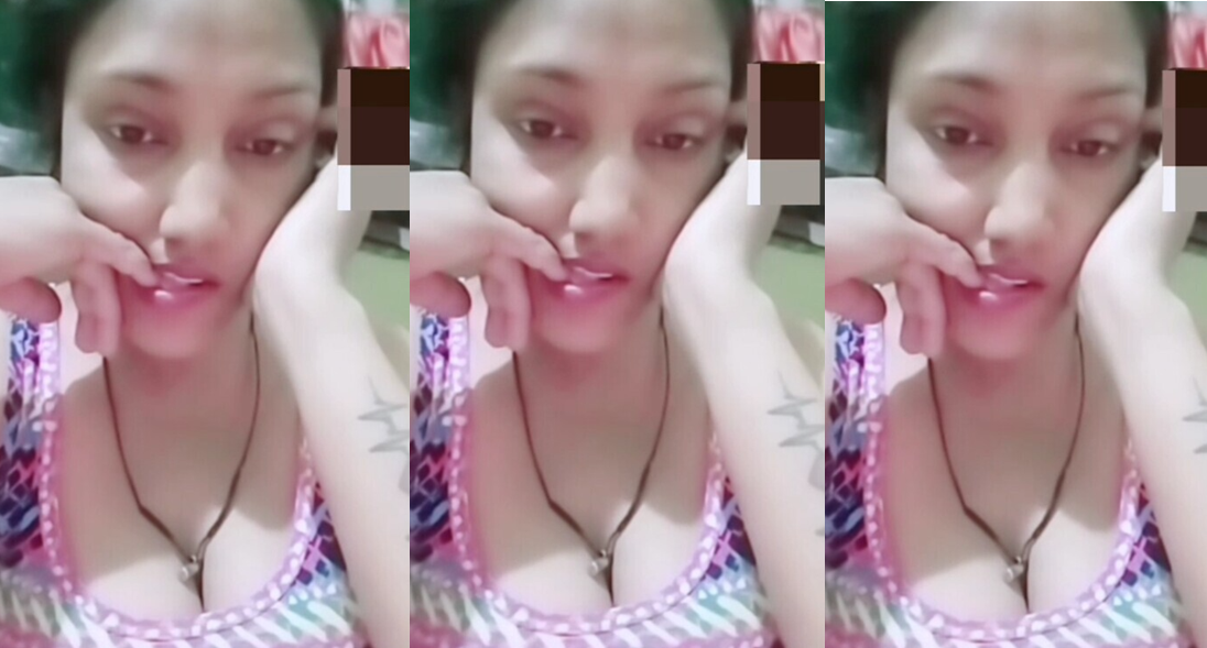 Chubby Girlfriend Showing On Video Call