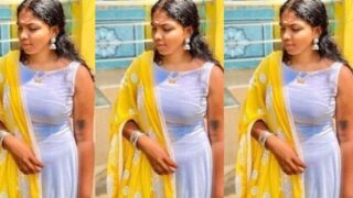 Dusky Tamil Gf Teasing Boobs Show