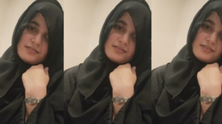 Hijabi Girl Sucking Dick