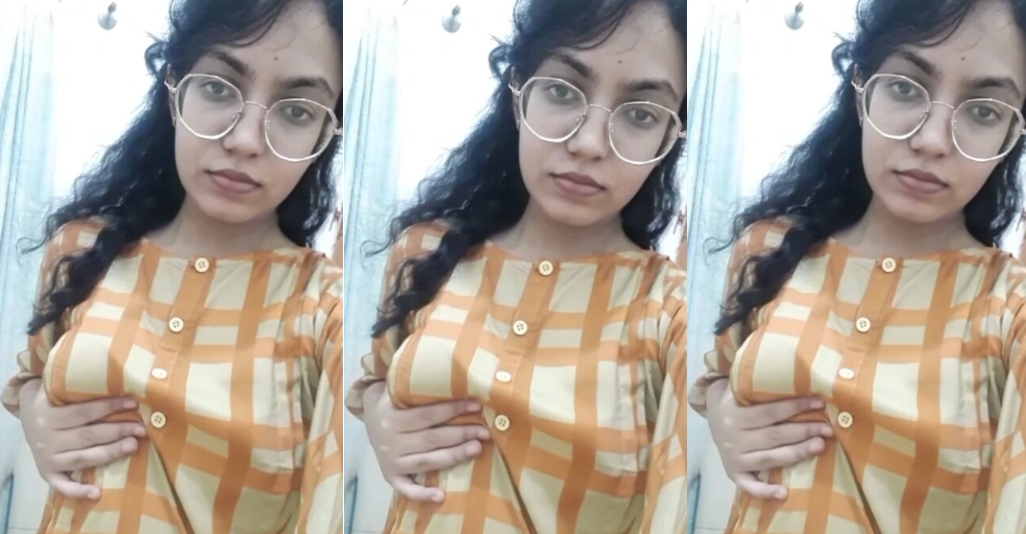 Horny Chasmish Slim Gf Teasing Sexy Body & Thick Ass Update