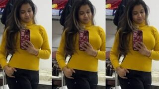 Indian Sexy Horny Wife Showing Fingering