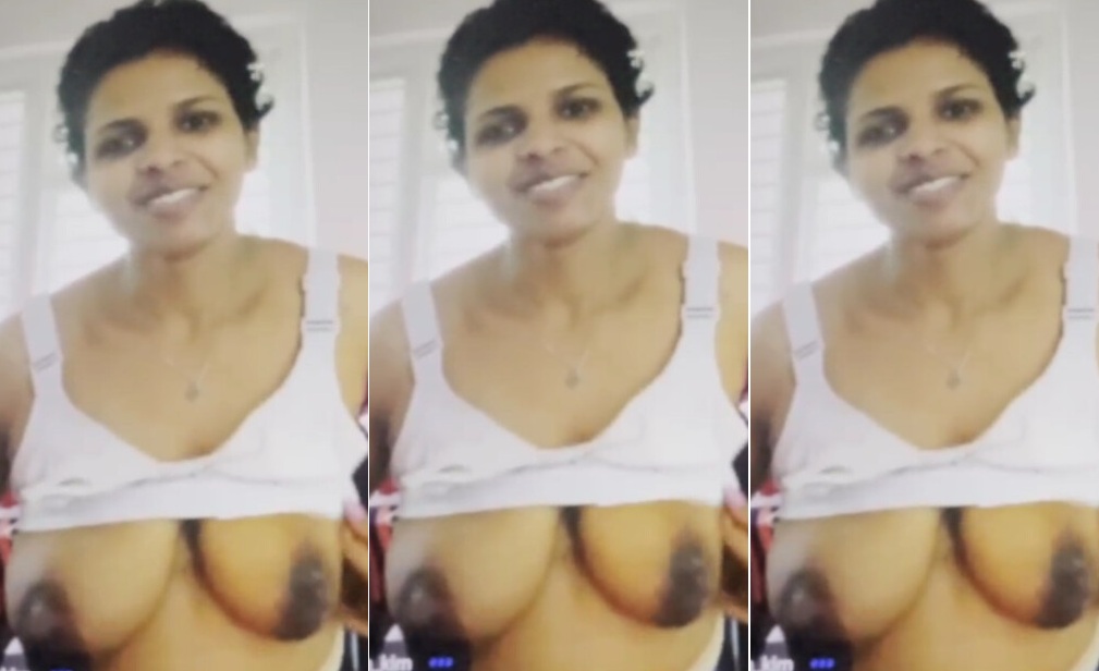 Paid Tamil Girl Showing On Video Call – 5 Minute Video With Clear Talk