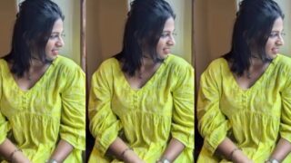 Sexy Busty Mallu Gf Bathing & Showing Boobs On VC