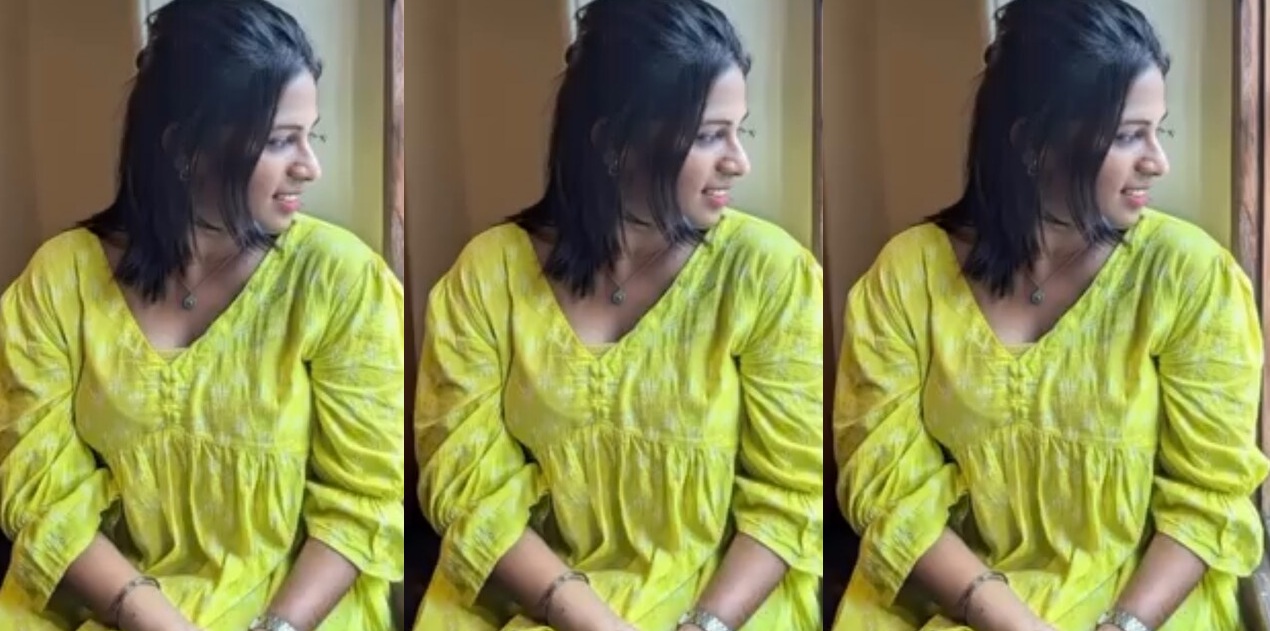 Sexy Busty Mallu Gf Bathing & Showing Boobs On VC