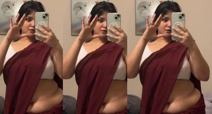 Tanker Horny Babe Showing Pressing Boobs Fingering Asshole Full Collection