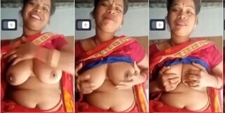 Bhabhi Showing Her Boobs Pussy For Lover