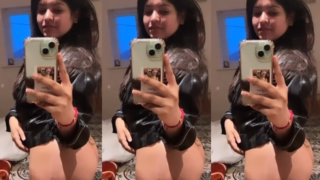 Big Ass Indian Girl Showing Asshole Playing With Her Boobies