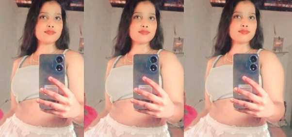 Gorgeous Lankan Big Boobs Girl Showing