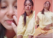 Horny Bengali Girl Showing Pink Pussy Fingering