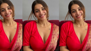Hot Indian Instagram Baddie Showing Asshole Fingering
