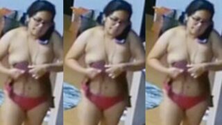 Married Bhabhi Fully Nude Walk On Hall Changing Clothes Leaked CCTV Cam Video’s