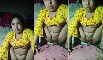 Unsatisfied Horny Village Bhabhi Fingering Masturbating
