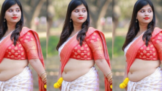 Bengali Chubby Girl Fully Nude Bathing