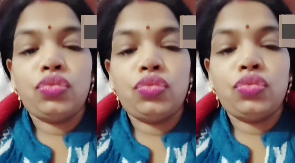 Bhabhi Showing Fingering On Video Call