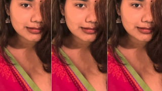 Big Boobs Horny Chubby Bengali Girl Fingering