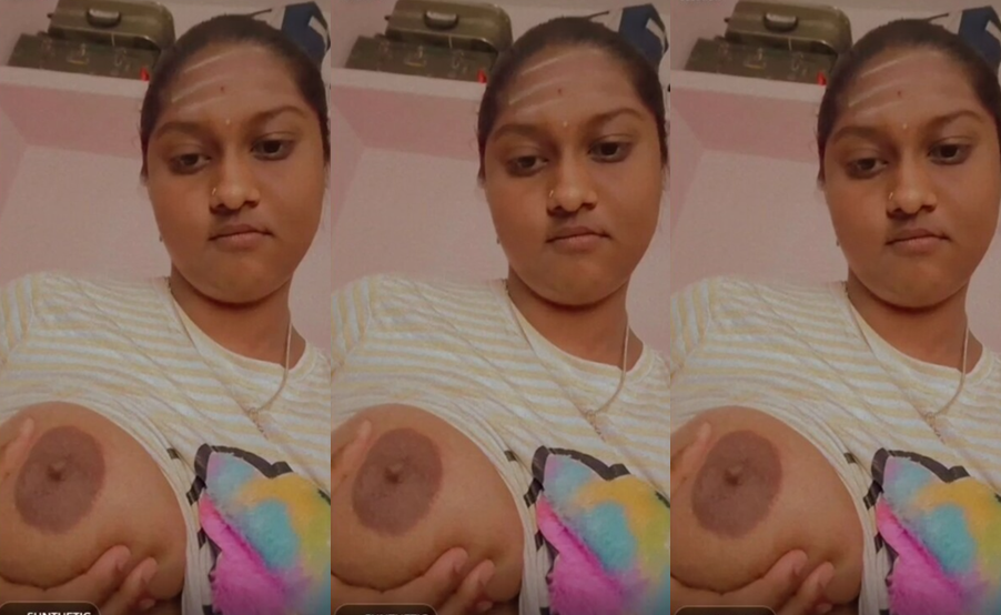 Chubby Girl Squeezing Huge Boobs On Snap