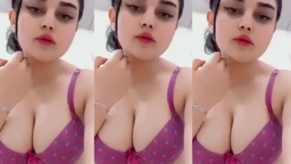 Desi Girl Showing Her Boobs Pussy