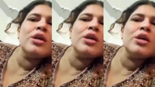 Desi Milf Fucking With Lover