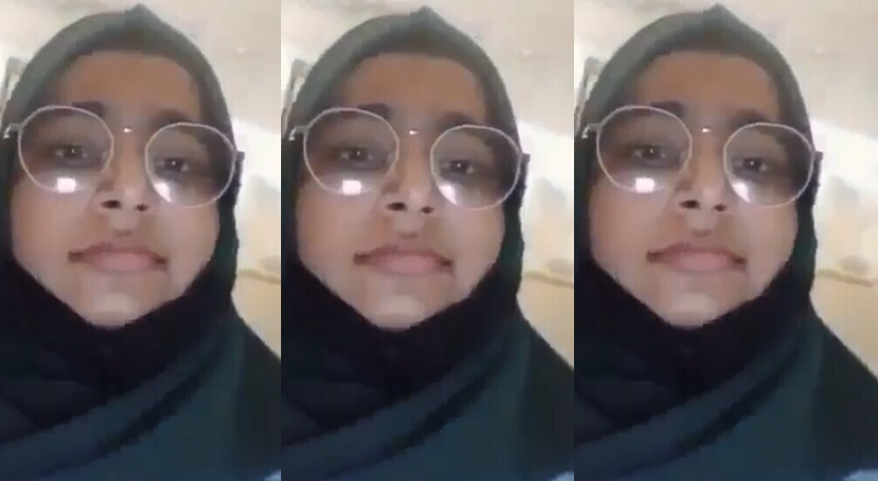 Hijabi Horny Girl Showing