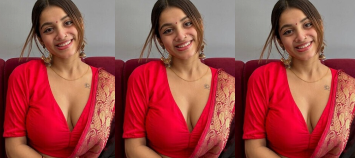 Hot Indian Instagram Baddie Showing Asshole Fingering