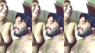 Pakistani Horny Wife Romance Sucking Husband Dick
