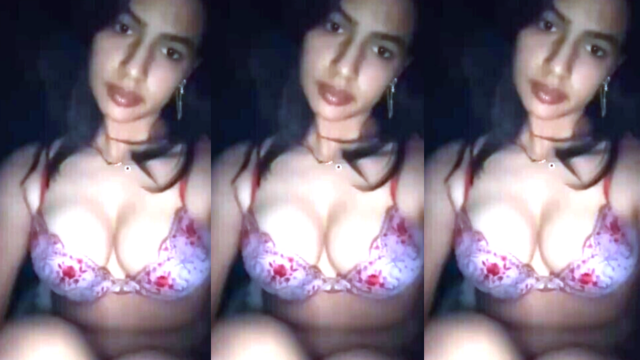 Beautiful Desi Baddie Showing Teasing