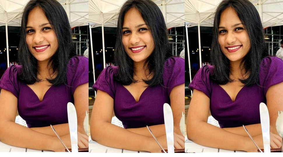 Beautiful Girl Showing For Boyfriend