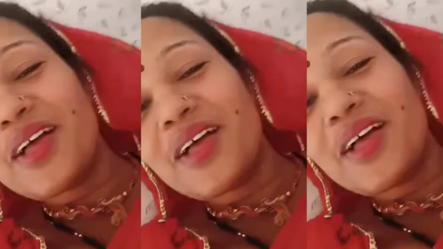 Cheater Horny Bhabhi Masturbating