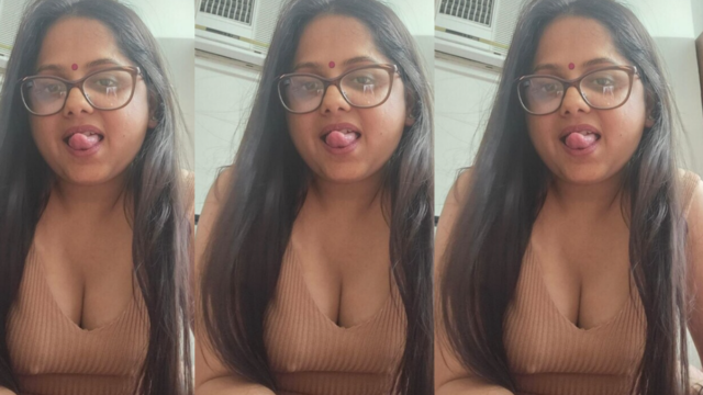 Chubby Horny Indian Milf Showing