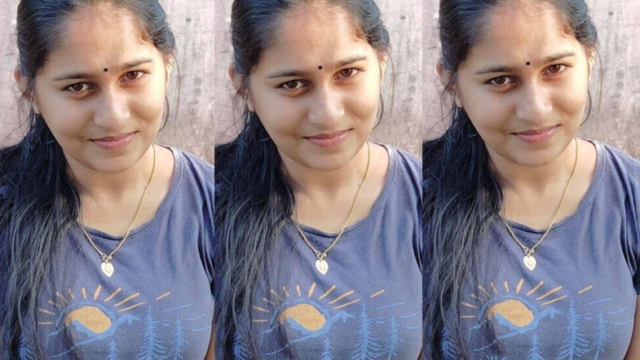 Horny Mallu Girl Showing Pressing Her Boobs