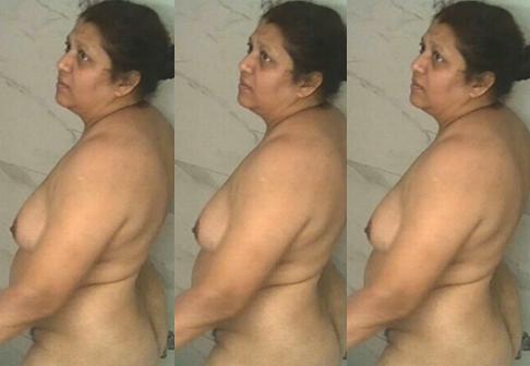 Mom Remove Dress Bathing Secretly Recorded Nude Pic’s & Video’s