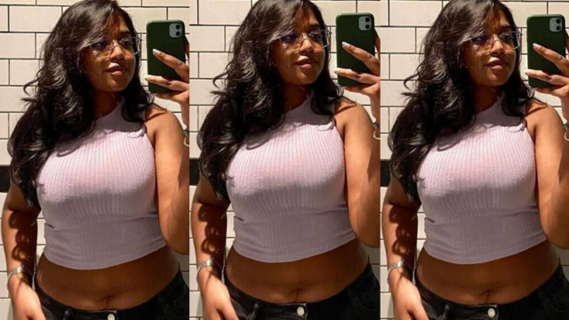 Tamil Sexy Babe Showing